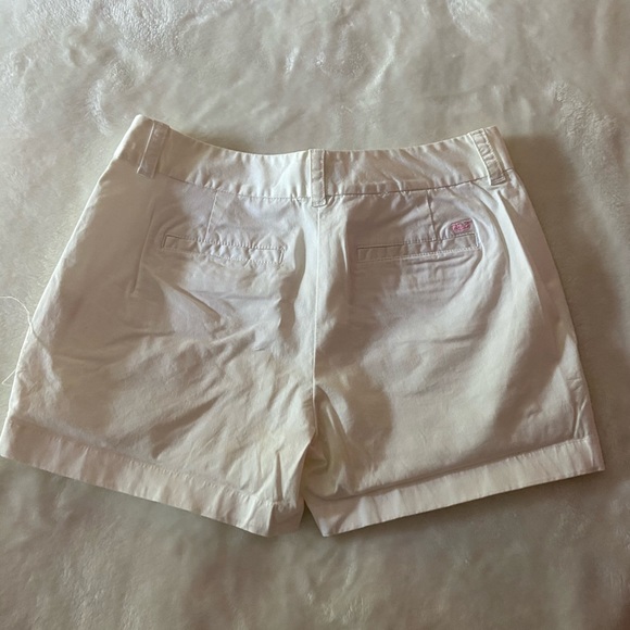 Vineyard Vines 3 1/2 in day boat shorts - Picture 9 of 10